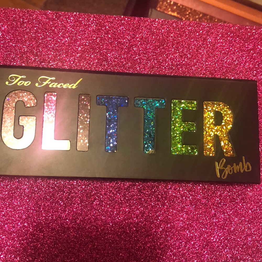Too Faced GLITTER Bomb